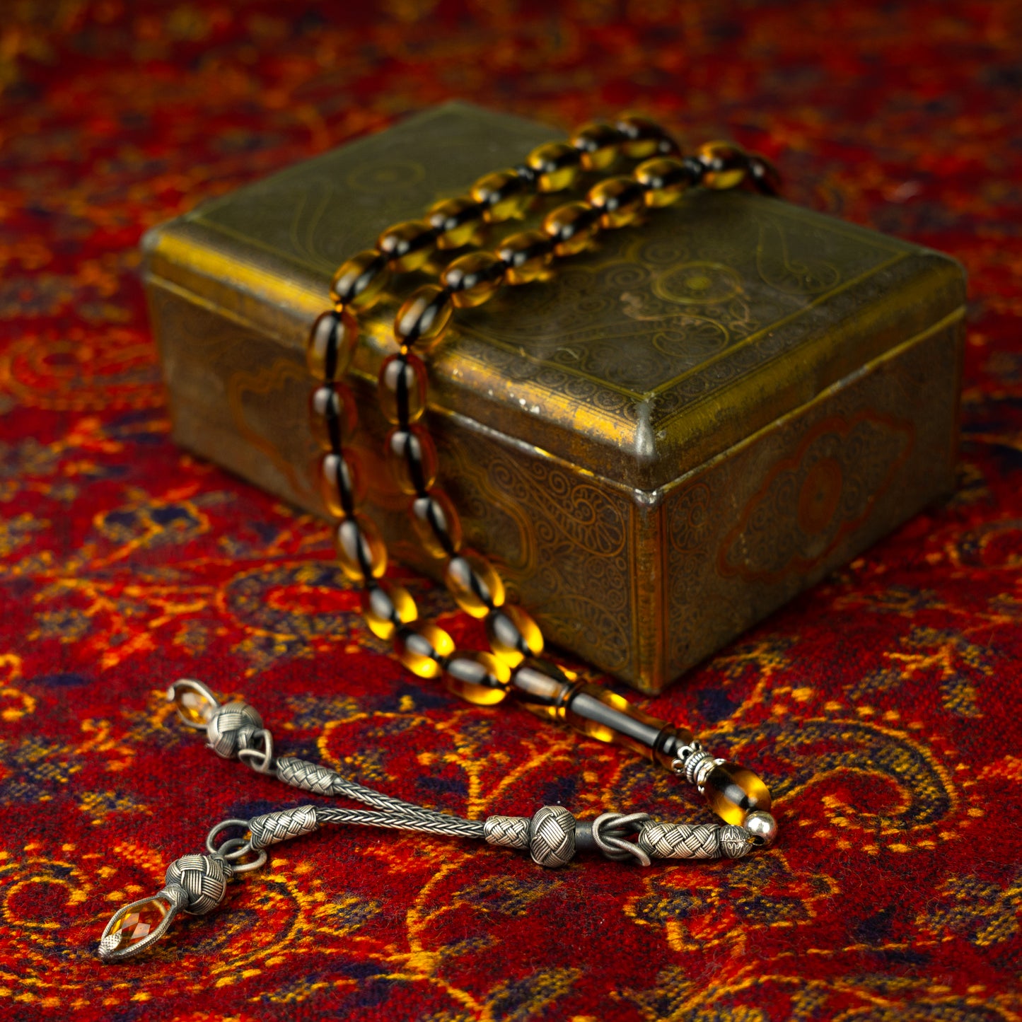 الحجاب الذهبي