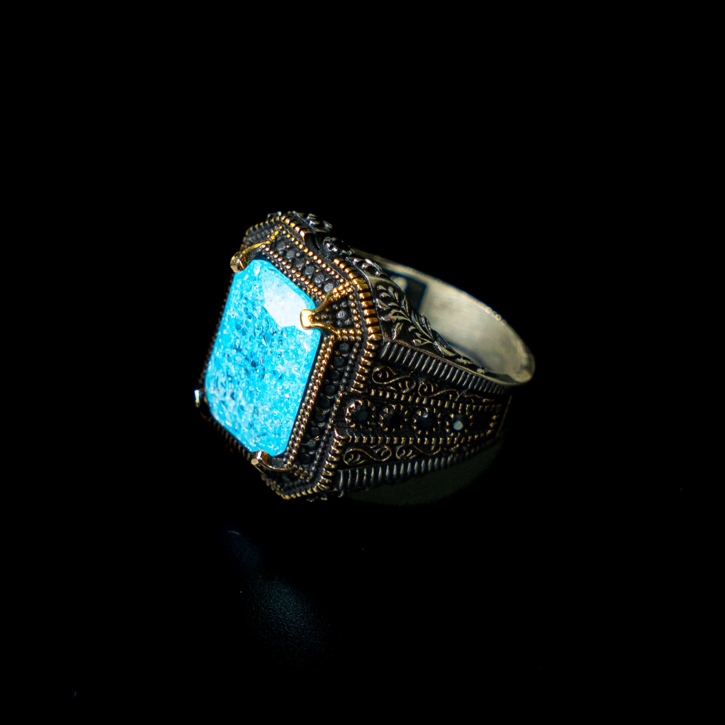 Sultan’s Azure