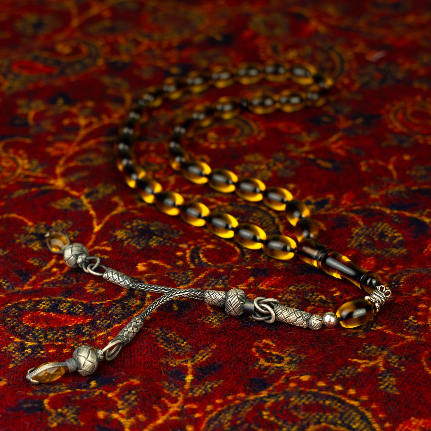 الحجاب الذهبي